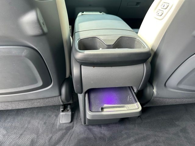 2024 Kia EV9 GT-Line — photo 21 of 44