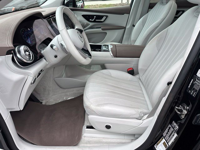 2023 Mercedes-Benz EQS 580 — photo 20 of 31