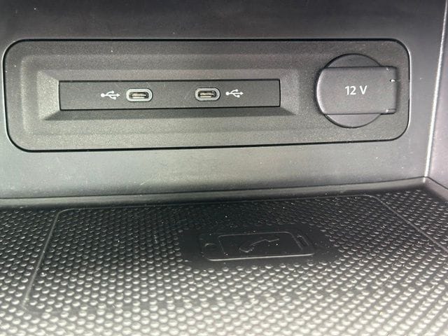 2023 Volkswagen Atlas SEL — photo 31 of 34