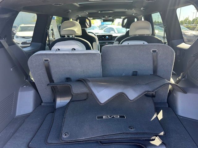 2024 Kia EV9 GT-Line — photo 11 of 59