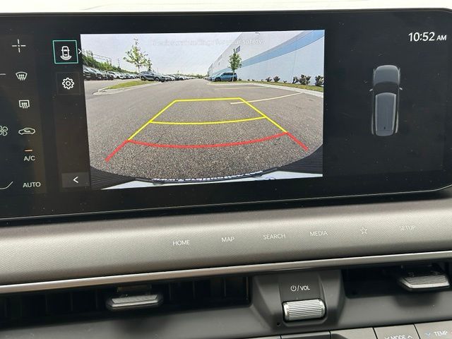 2024 Kia EV9 Wind — photo 28 of 44