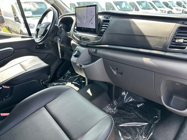 2023 Ford E-Transit-350 Base — photo 9 of 27