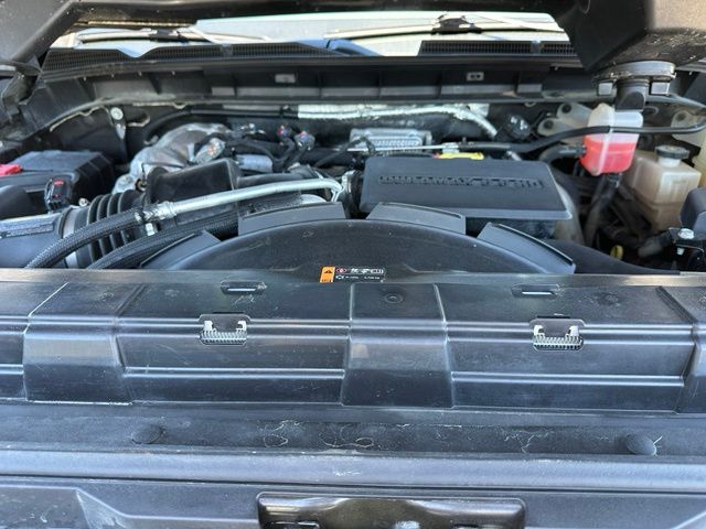 2023 GMC Sierra 3500HD Denali — photo 10 of 33