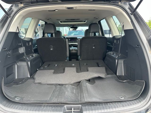 2024 Kia Telluride S — photo 11 of 52