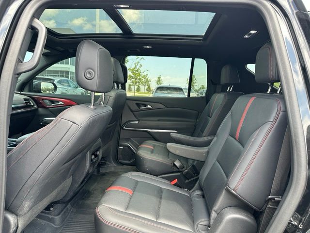 2024 Chevrolet Traverse RS — photo 17 of 38