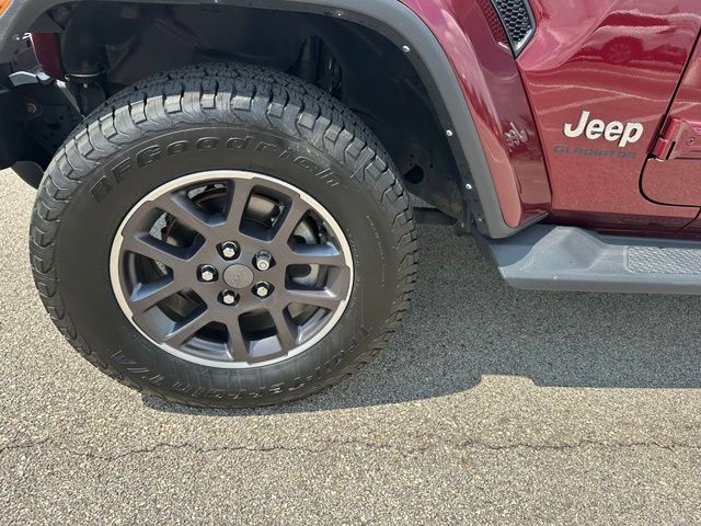 2021 Jeep Gladiator Overland — photo 8 of 28
