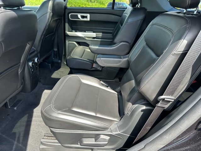 2023 Ford Explorer XLT — photo 16 of 29