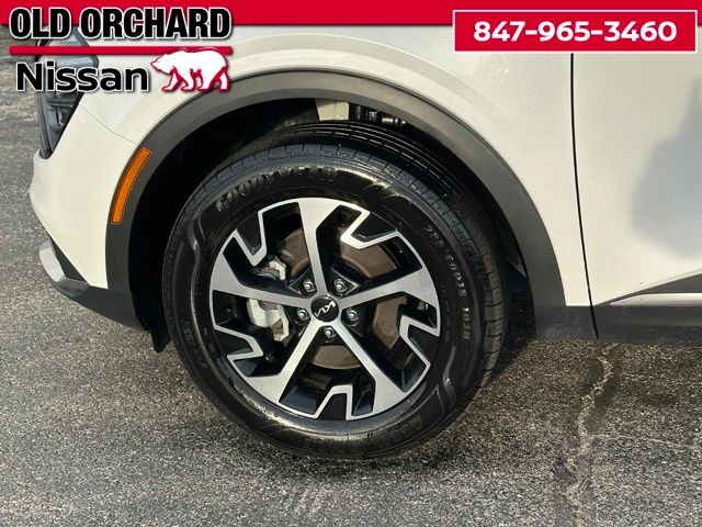 2025 Kia Sportage Hybrid EX — photo 9 of 22