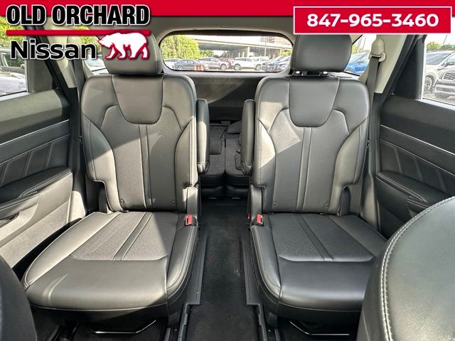2023 Kia Sorento SX — photo 11 of 22