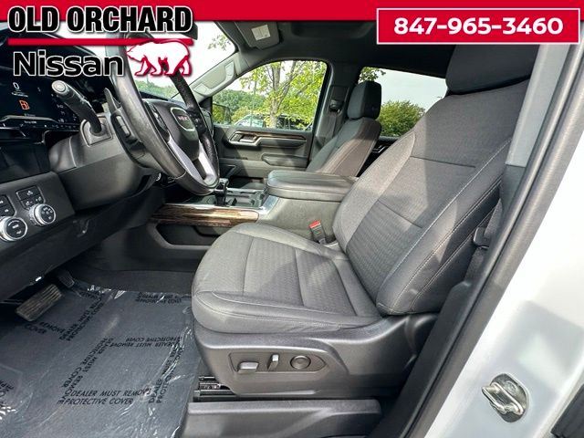2023 GMC Sierra 1500 Elevation — photo 13 of 23