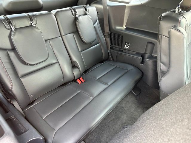 2026 Ford Explorer ST — photo 12 of 33
