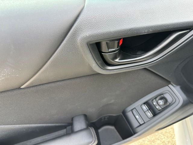 2023 Toyota GR86 Base — photo 13 of 22