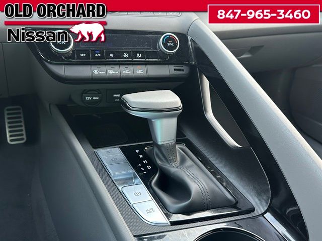 2025 Hyundai Elantra Hybrid SEL Sport — photo 17 of 21
