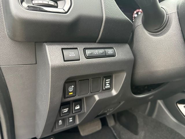 2022 Nissan Frontier PRO-4X — photo 40 of 49