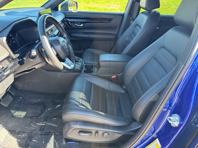 2024 Honda CR-V Hybrid Sport Touring — photo 18 of 31