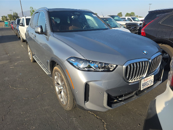 2025 BMW X5 xDrive40i — photo 2 of 10