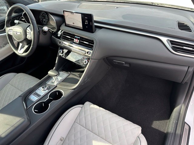 2025 Genesis G70 3.3T Sport Advanced — photo 10 of 39