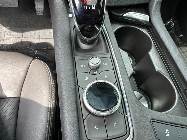 2024 Cadillac XT5 Premium Luxury — photo 29 of 36