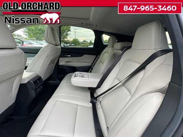2025 Nissan Murano SL — photo 13 of 22
