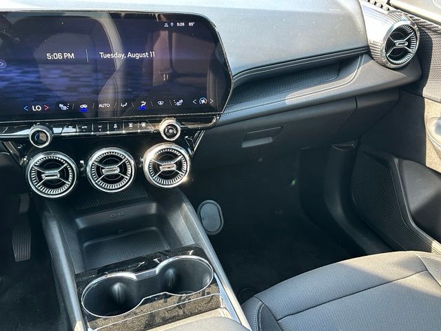 2024 Chevrolet Blazer EV LT — photo 16 of 29