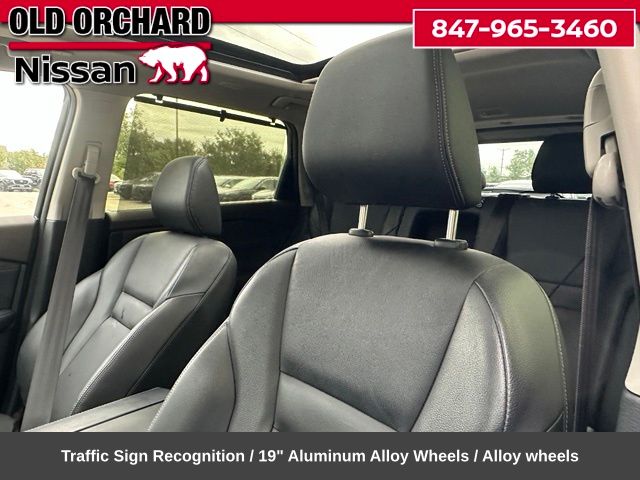 2023 Nissan Rogue SL — photo 11 of 23