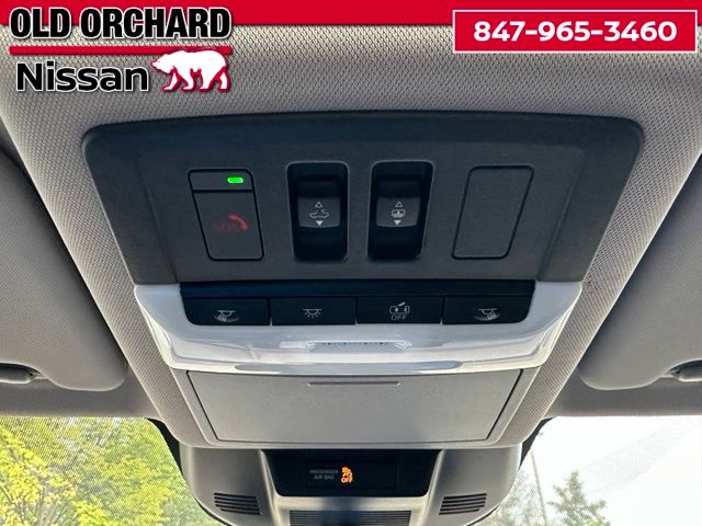 2023 Nissan Rogue SL — photo 18 of 23