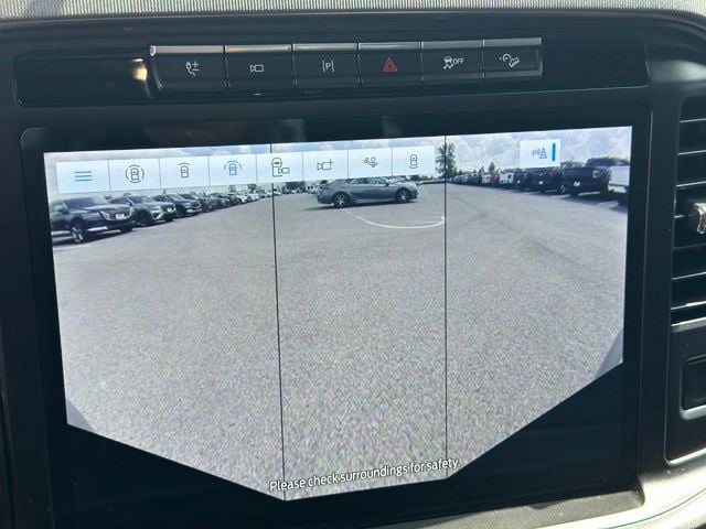 2023 Ford F-150 Platinum — photo 28 of 33