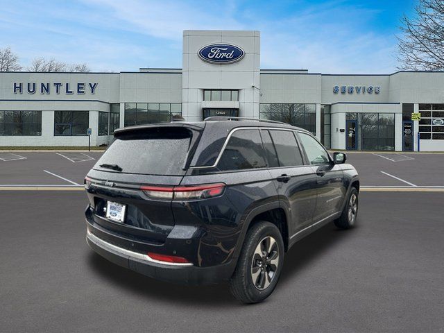 2022 Jeep Grand Cherokee 4xe — photo 5 of 29