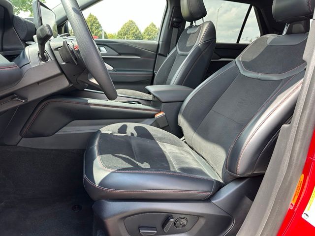 2026 Ford Explorer ST — photo 22 of 33