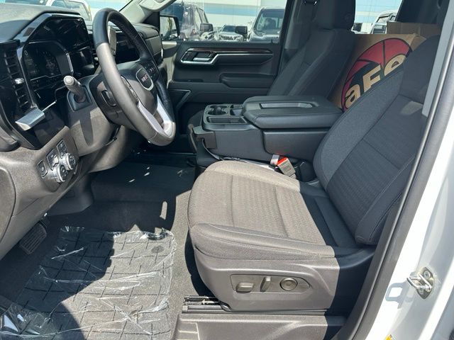 2024 GMC Sierra 1500 Elevation — photo 18 of 29