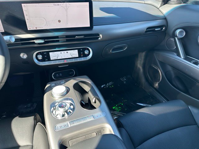 2025 Genesis GV60 Advanced — photo 20 of 41