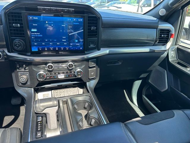 2023 Ford F-150 Raptor — photo 18 of 37