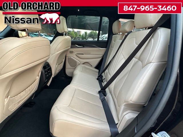 2022 Jeep Grand Cherokee 4xe — photo 11 of 22