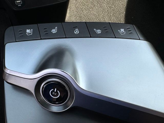 2024 Kia EV6 Wind — photo 30 of 31