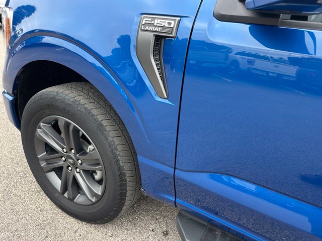 2023 Ford F-150 Lariat — photo 9 of 29