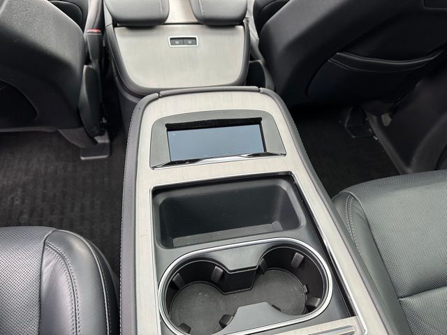 2025 Lincoln Navigator L Reserve — photo 23 of 41
