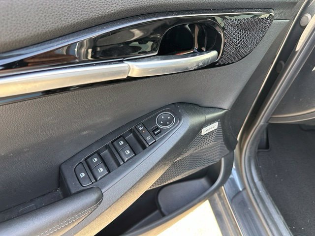 2025 Kia Seltos SX — photo 15 of 25
