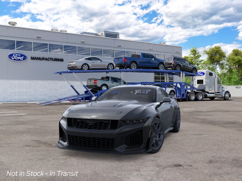 2026 Ford Mustang Dark Horse — photo 25 of 52