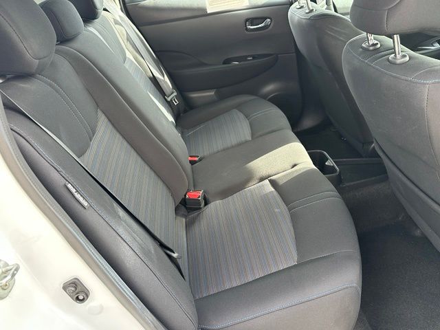 2025 Nissan Leaf SV Plus — photo 11 of 28