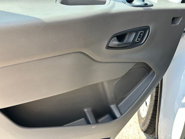 2023 Ford E-Transit-350 Base — photo 18 of 27
