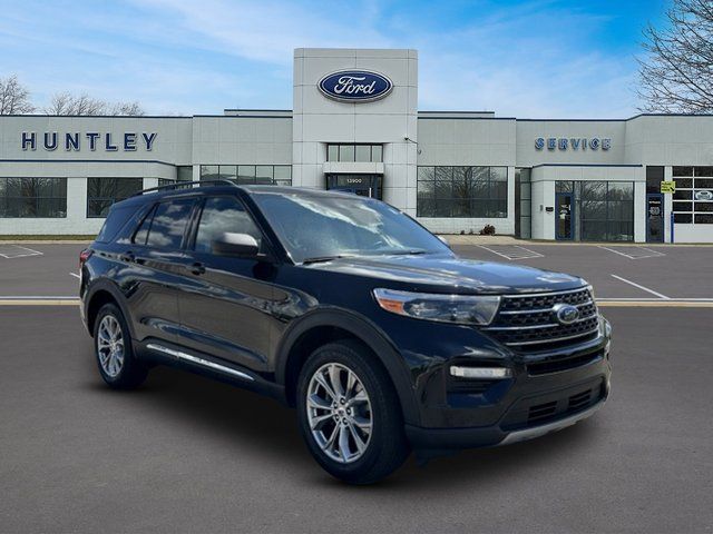 2023 Ford Explorer XLT — photo 4 of 29