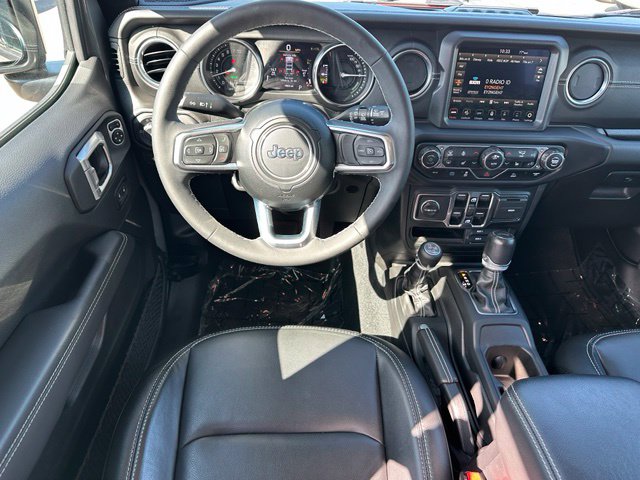 2023 Jeep Wrangler Sahara 4xe — photo 14 of 34