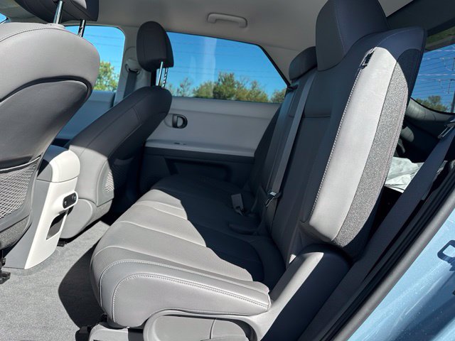 2025 Hyundai IONIQ 5 SEL — photo 14 of 29