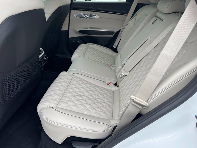 2025 Genesis GV70 3.5T Sport — photo 15 of 41