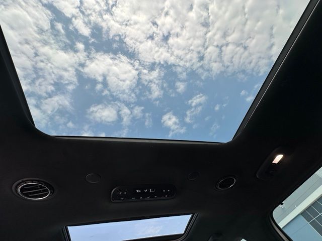 2026 Hyundai Palisade Calligraphy — photo 19 of 43