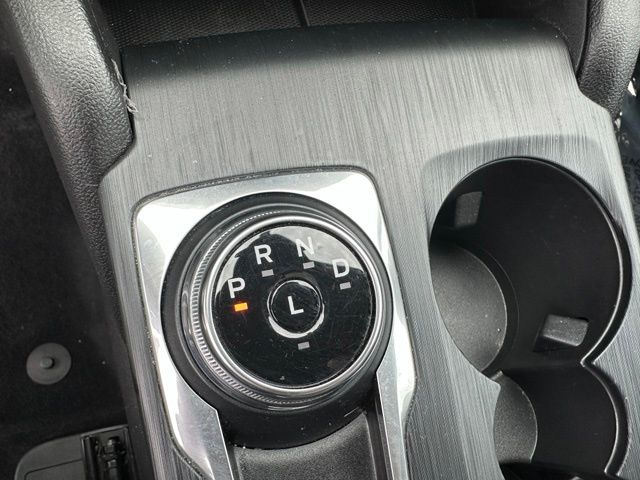 2023 Ford Escape ST-Line Select — photo 24 of 30