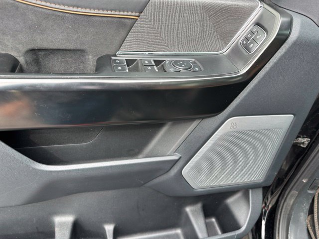 2023 Ford F-150 Platinum — photo 17 of 32