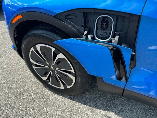 2024 Chevrolet Blazer EV LT — photo 9 of 28