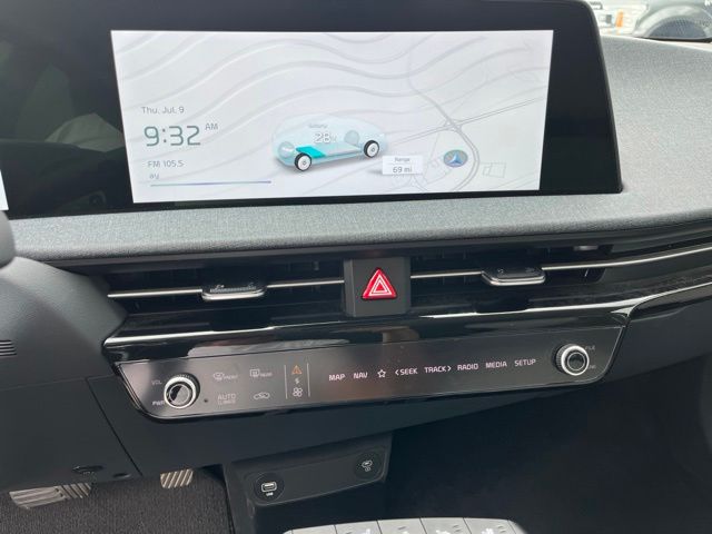 2024 Kia EV6 Wind — photo 22 of 32