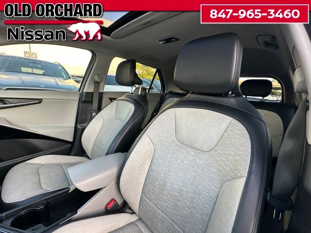 2023 Kia Niro EV Wave — photo 13 of 22